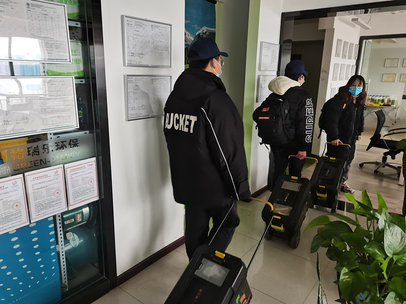 武汉除甲醛公司吃火锅,武汉除甲醛,室内甲醛治理,武汉除甲醛除异味,相聚1218,除醛事业整装待发